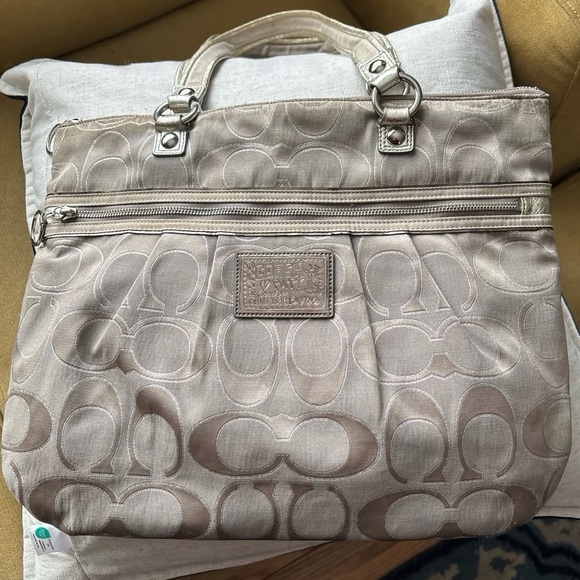 Coach Poppy Signature Gray Canvas Leather Trim Zipper Satchel Bag - Picture 1 of 12